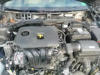 ✅ 2019 Hyundai Elantra SE • VIN: 5NPD74LF7KH497929 • Lot: 60826775. Listed on Copart with 138,911 mi. Free auction sales archive from the USA and detailed vehicle history report at DreamBid. Image 14.