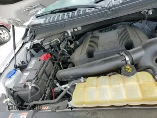 ✅ 2019 Ford Expedition Max Platinum • VIN: 1FMJK1MT6KEA31070 • Lot: 62601175. Wystawiony na Copart z przebiegiem 73 221 mil. Bezpłatny archiwum sprzedaży aukcyjnych z USA i szczegółowy raport historii pojazdu na DreamBid. Zdjęcie 16.