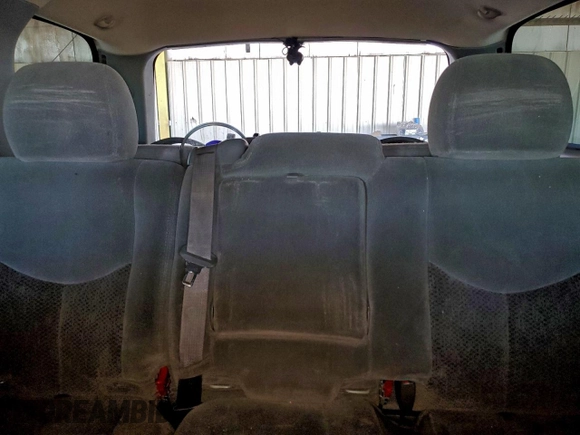 ✅ 2003 Chevrolet Tahoe LS • VIN: 1GNEC13V53R298353 • Lot: 96362415. Wystawiony na Copart z przebiegiem 347 173 mil. Bezpłatny archiwum sprzedaży aukcyjnych z USA i szczegółowy raport historii pojazdu na DreamBid. Zdjęcie 10.