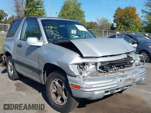 ✅ 2000 Chevrolet Tracker • VIN: 2CNBJ18C4Y6911263 • Lot: 43394489. Wystawiony na IAAI z przebiegiem 145 003 mil. Bezpłatny archiwum sprzedaży aukcyjnych z USA i szczegółowy raport historii pojazdu na DreamBid. Zdjęcie 1.