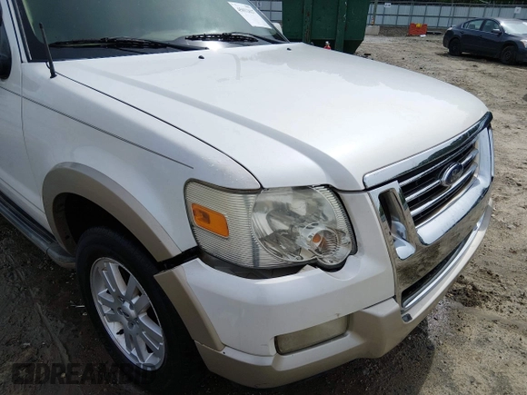 ✅ 2010 Ford Explorer Eddie Bauer • VIN: 1FMEU6EEXAUA03236 • Lot: 45012627. Wystawiony na IAAI z przebiegiem 166 493 mil. Bezpłatny archiwum sprzedaży aukcyjnych z USA i szczegółowy raport historii pojazdu na DreamBid. Zdjęcie 6.