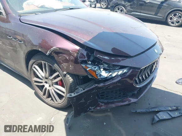 ✅ 2018 Maserati Ghibli • VIN: ZAM57XSA0J1286682 • Лот: 42489500. Опубліковано раніше на IAAI з пробігом 50 169 миль. Безкоштовний доступ до архіву аукціонних продажів зі США та докладний звіт про історію автомобіля на DreamBid. Зображення 6.