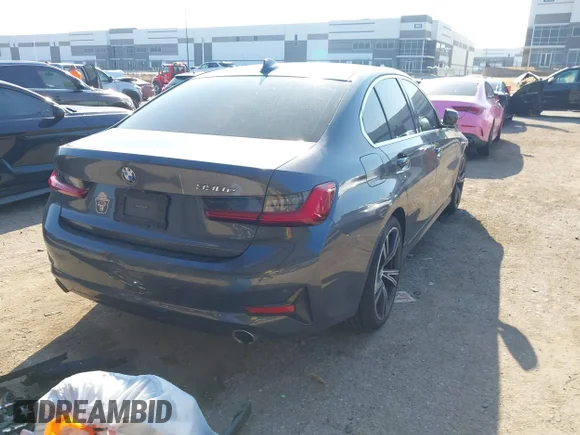 ✅ 2021 BMW 3 Series 330e • VIN: 3MW5P7J00M8B76502 • Lot: 44024575. Wystawiony na IAAI z przebiegiem 43 803 mil. Bezpłatny archiwum sprzedaży aukcyjnych z USA i szczegółowy raport historii pojazdu na DreamBid. Zdjęcie 4.