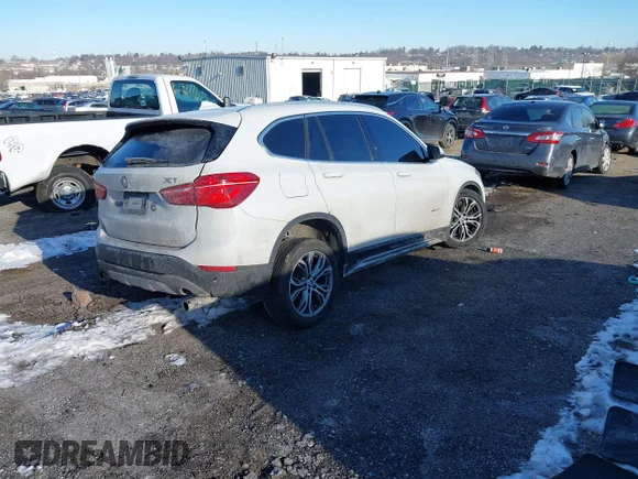 ✅ 2017 BMW X1 xDrive28i • VIN: WBXHT3Z39H4A58353 • Лот: 41419132. Опубликован ранее на IAAI с пробегом 92 768 миль. Бесплатный доступ к архиву аукционных продаж из США и подробный отчёт об истории автомобиля на DreamBid. Изображение 4.