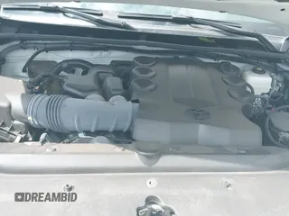 ✅ 2023 Toyota 4Runner SR5 • VIN: JTEMU5JR3P6152549 • Lot: 43295731. Listed on IAAI with 34,040 mi. Free auction sales archive from the USA and detailed vehicle history report at DreamBid. Image 18.