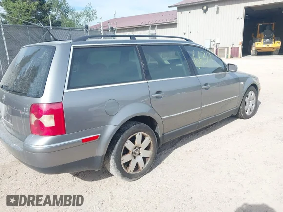✅ 2003 Volkswagen Passat GLX • VIN: WVWYH63B53E407699 • Lot: 45216639. Wystawiony na IAAI z przebiegiem Nie podano. Bezpłatny archiwum sprzedaży aukcyjnych z USA i szczegółowy raport historii pojazdu na DreamBid. Zdjęcie 4.