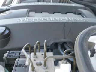 ✅ 2000 Mercedes-Benz E 320 • VIN: WDBJF70J2YB146189 • Lot: 42677610. Listed on IAAI with 235,614 mi. Free auction sales archive from the USA and detailed vehicle history report at DreamBid. Image 20.