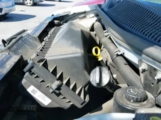 ✅ 2021 Chevrolet Express Cargo • VIN: 1GCWGAFP5M1154767 • Lot: 42603834. Listed on IAAI with 129,116 mi. Free auction sales archive from the USA and detailed vehicle history report at DreamBid. Image 19.