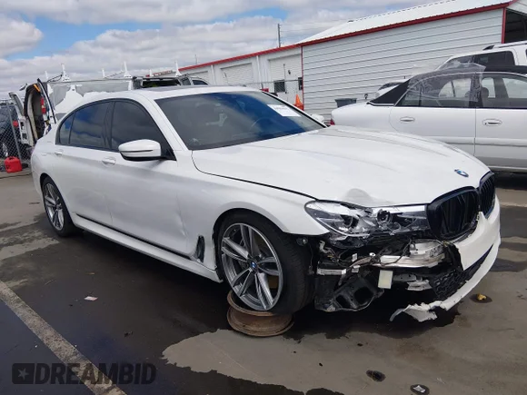 ✅ 2018 BMW 7 Series 740i xDrive • VIN: WBA7E4C5XJGV24146 • Lot: 44962512. Listed on IAAI with 125,490 mi. Free auction sales archive from the USA and detailed vehicle history report at DreamBid. Image 1.