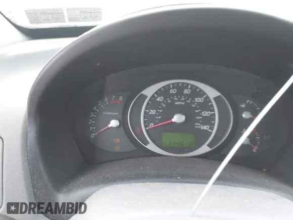 ✅ 2007 Hyundai Tucson SE • VIN: KM8JN72D27U525865 • Lot: 44196461. Wystawiony na IAAI z przebiegiem 114 512 mil. Bezpłatny archiwum sprzedaży aukcyjnych z USA i szczegółowy raport historii pojazdu na DreamBid. Zdjęcie 7.