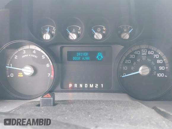 ✅ 2014 Ford F-250 XL • VIN: 1FT7W2B66EEB15805 • Lot: 42634040. Wystawiony na IAAI z przebiegiem 95 740 mil. Bezpłatny archiwum sprzedaży aukcyjnych z USA i szczegółowy raport historii pojazdu na DreamBid. Zdjęcie 7.