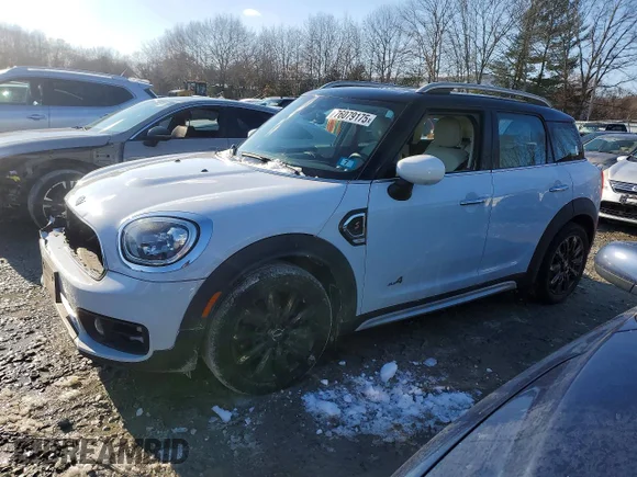 ✅ 2020 MINI Countryman Cooper S • VIN: WMZYX1C07L3L44637 • Lot: 76079175. Listed on Copart with 99,260 mi. Free auction sales archive from the USA and detailed vehicle history report at DreamBid. Image 1.