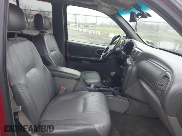 ✅ 2002 Chevrolet TrailBlazer LT • VIN: 1GNDT13S722322967 • Lot: 44700197. Wystawiony na IAAI z przebiegiem 143 090 mil. Bezpłatny archiwum sprzedaży aukcyjnych z USA i szczegółowy raport historii pojazdu na DreamBid. Zdjęcie 5.
