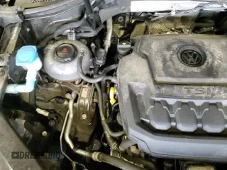 ✅ 2021 Volkswagen Tiguan SE • VIN: 3VV2B7AX3MM133783 • Lot: 57411355. Wystawiony na Copart z przebiegiem 72 474 mil. Bezpłatny archiwum sprzedaży aukcyjnych z USA i szczegółowy raport historii pojazdu na DreamBid. Zdjęcie 17.