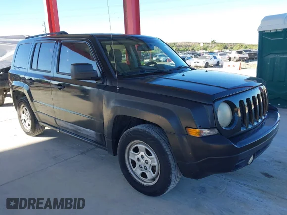 ✅ 2017 Jeep Patriot Sport • VIN: 1C4NJPBA1HD209818 • Lot: 44202198. Wystawiony na IAAI z przebiegiem 97 992 mil. Bezpłatny archiwum sprzedaży aukcyjnych z USA i szczegółowy raport historii pojazdu na DreamBid. Zdjęcie 1.