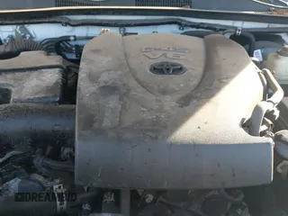 ✅ 2018 Toyota Tacoma SR5 • VIN: 3TMDZ5BN7JM037641 • Лот: 40901641. Опубликован ранее на IAAI с пробегом 95 278 миль. Бесплатный доступ к архиву аукционных продаж из США и подробный отчёт об истории автомобиля на DreamBid. Изображение 18.