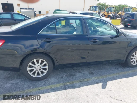 ✅ 2011 Toyota Camry LE • VIN: 4T1BF3EK9BU662508 • Lot: 44671582. Wystawiony na IAAI z przebiegiem 212 895 mil. Bezpłatny archiwum sprzedaży aukcyjnych z USA i szczegółowy raport historii pojazdu na DreamBid. Zdjęcie 6.