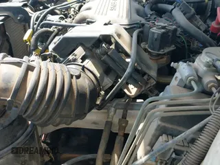 ✅ 1994 Oldsmobile Cutlass Ciera S • VIN: 1G3AG55M3R6422282 • Lot: 42851257. Wystawiony na IAAI z przebiegiem 119 796 mil. Bezpłatny archiwum sprzedaży aukcyjnych z USA i szczegółowy raport historii pojazdu na DreamBid. Zdjęcie 19.