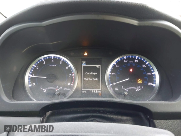 ✅ 2018 Toyota Highlander LE • VIN: 5TDBZRFH1JS806086 • Lot: 43933064. Listed on IAAI with 109,329 mi. Free auction sales archive from the USA and detailed vehicle history report at DreamBid. Image 7.