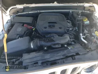 ✅ 2018 Jeep Wrangler Unlimited Sahara • VIN: 1C4HJXEN7JW244014 • Lot: 86767865. Wystawiony na Copart z przebiegiem 43 344 mil. Bezpłatny archiwum sprzedaży aukcyjnych z USA i szczegółowy raport historii pojazdu na DreamBid. Zdjęcie 14.