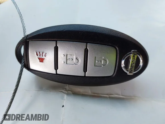 ✅ 2015 Nissan Rogue SL • VIN: 5N1AT2MV9FC822330 • Лот: 43647502. Опубліковано раніше на IAAI з пробігом 147 189 миль. Безкоштовний доступ до архіву аукціонних продажів зі США та докладний звіт про історію автомобіля на DreamBid. Зображення 11.