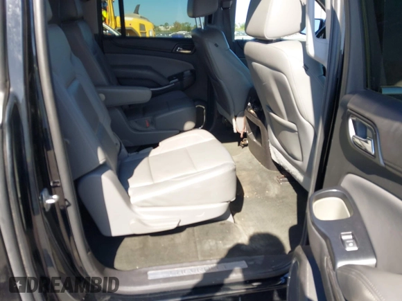 ✅ 2015 Chevrolet Suburban LT • VIN: 1GNSCJKCXFR127508 • Lot: 44667629. Wystawiony na IAAI z przebiegiem 276 902 mil. Bezpłatny archiwum sprzedaży aukcyjnych z USA i szczegółowy raport historii pojazdu na DreamBid. Zdjęcie 8.