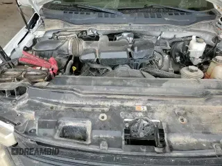 ✅ 2018 Ford F-250 XL • VIN: 1FTBF2A69JEC25849 • Lot: 67126125. Wystawiony na Copart z przebiegiem 53 322 mil. Bezpłatny archiwum sprzedaży aukcyjnych z USA i szczegółowy raport historii pojazdu na DreamBid. Zdjęcie 13.