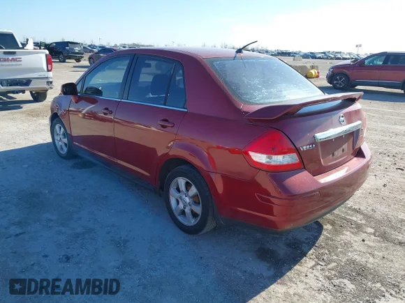 ✅ 2007 Nissan Versa S • VIN: 3N1BC11E97L458443 • Lot: 44020639. Wystawiony na IAAI z przebiegiem 155 220 mil. Bezpłatny archiwum sprzedaży aukcyjnych z USA i szczegółowy raport historii pojazdu na DreamBid. Zdjęcie 3.