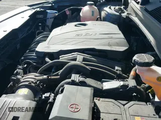 ✅ 2024 Kia Sportage LX • VIN: KNDPU3DFXR7304461 • Lot: 43588718. Wystawiony na IAAI z przebiegiem 33 674 mil. Bezpłatny archiwum sprzedaży aukcyjnych z USA i szczegółowy raport historii pojazdu na DreamBid. Zdjęcie 19.