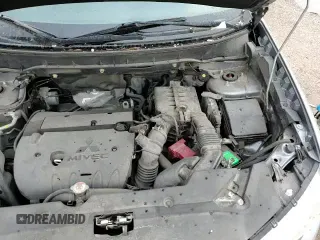 2019 Mitsubishi Outlander SE с VIN JA4AP4AU2KU022810, выставлен на аукционе Copart как лот 70257285 с пробегом 57 817 миль миль и Списание • Salvage title. История ставок и продаж доступна на DreamBid. Изображение 13.