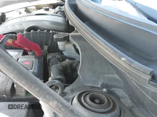 ✅ 2016 Hyundai Veloster Turbo Rally Edition • VIN: KMHTC6AE1GU293195 • Lot: 41176350. Wystawiony na IAAI z przebiegiem 117 088 mil. Bezpłatny archiwum sprzedaży aukcyjnych z USA i szczegółowy raport historii pojazdu na DreamBid. Zdjęcie 19.