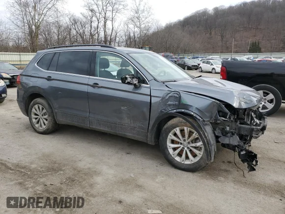 ✅ 2019 Volkswagen Tiguan SE • VIN: 3VV2B7AX0KM085933 • Лот: 40096423. Опубліковано раніше на Copart з пробігом 46 352 миль. Безкоштовний доступ до архіву аукціонних продажів зі США та докладний звіт про історію автомобіля на DreamBid. Зображення 4.