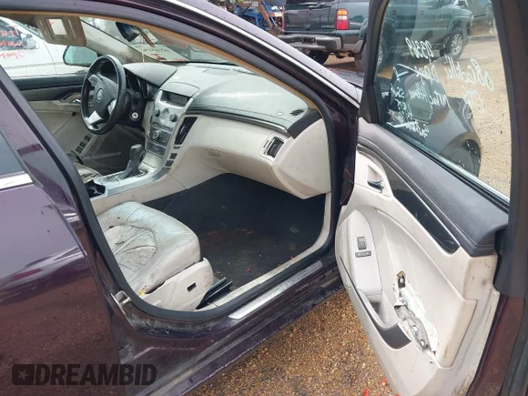 ✅ 2008 Cadillac CTS RWD • VIN: 1G6DF577680213369 • Lot: 42165154. Wystawiony na IAAI z przebiegiem 248 369 mil. Bezpłatny archiwum sprzedaży aukcyjnych z USA i szczegółowy raport historii pojazdu na DreamBid. Zdjęcie 5.