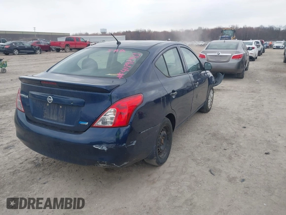 ✅ 2013 Nissan Versa SV • VIN: 3N1CN7AP2DL867544 • Lot: 41898981. Wystawiony na IAAI z przebiegiem 98 440 mil. Bezpłatny archiwum sprzedaży aukcyjnych z USA i szczegółowy raport historii pojazdu na DreamBid. Zdjęcie 4.