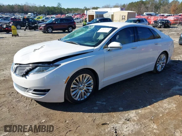 ✅ 2015 Lincoln MKZ • VIN: 3LN6L2GK9FR627739 • Lot: 43835733. Wystawiony na IAAI z przebiegiem 126 854 mil. Bezpłatny archiwum sprzedaży aukcyjnych z USA i szczegółowy raport historii pojazdu na DreamBid. Zdjęcie 2.