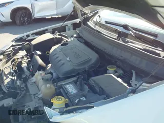 ✅ 2019 Jeep Cherokee Altitude • VIN: 1C4PJMLB9KD350772 • Lot: 41772250. Wystawiony na IAAI z przebiegiem 87 595 mil. Bezpłatny archiwum sprzedaży aukcyjnych z USA i szczegółowy raport historii pojazdu na DreamBid. Zdjęcie 19.