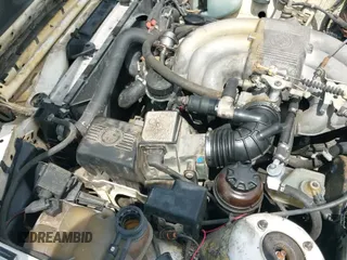 ✅ 1988 BMW 3 Series • VIN: WBABB2302J8858242 • Lot: 42148196. Wystawiony na IAAI z przebiegiem 109 637 mil. Bezpłatny archiwum sprzedaży aukcyjnych z USA i szczegółowy raport historii pojazdu na DreamBid. Zdjęcie 12.