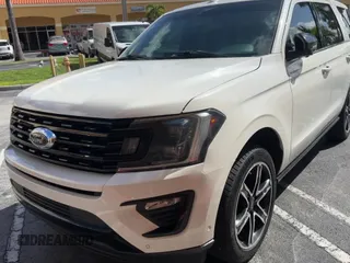 ✅ 2021 Ford Expedition Limited • VIN: 1FMJU1KT0MEA57485 • Lot: 61282125. Wystawiony na Copart z przebiegiem 50 550 mil. Bezpłatny archiwum sprzedaży aukcyjnych z USA i szczegółowy raport historii pojazdu na DreamBid. Zdjęcie 11.