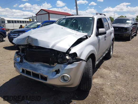 ✅ 2012 Ford Escape XLT • VIN: 1FMCU0D78CKC63091 • Lot: 45083059. Wystawiony na IAAI z przebiegiem 117 198 mil. Bezpłatny archiwum sprzedaży aukcyjnych z USA i szczegółowy raport historii pojazdu na DreamBid. Zdjęcie 2.