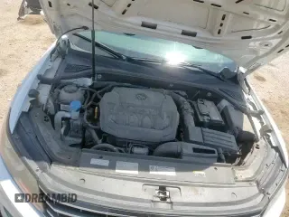 ✅ 2018 Volkswagen Passat S • VIN: 1VWAA7A38JC000585 • Lot: 61221485. Wystawiony na Copart z przebiegiem 86 765 mil. Bezpłatny archiwum sprzedaży aukcyjnych z USA i szczegółowy raport historii pojazdu na DreamBid. Zdjęcie 14.