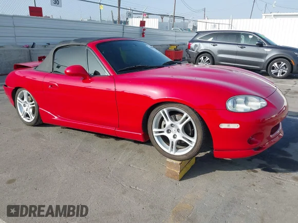 ✅ 2004 Mazda MX-5 Miata LS • VIN: JM1NB353X40400707 • Лот: 43966511. Опубликован ранее на IAAI с пробегом 106 819 миль. Бесплатный доступ к архиву аукционных продаж из США и подробный отчёт об истории автомобиля на DreamBid. Изображение 1.