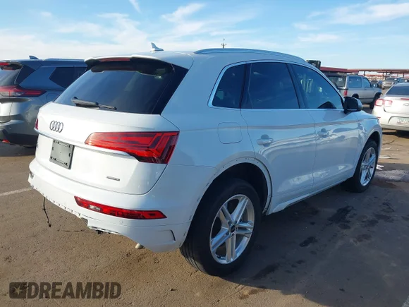 ✅ 2024 Audi Q5 S line Premium Plus • VIN: WA1E2AFY5R2128717 • Lot: 44091752. Wystawiony na IAAI z przebiegiem 15 127 mil. Bezpłatny archiwum sprzedaży aukcyjnych z USA i szczegółowy raport historii pojazdu na DreamBid. Zdjęcie 4.