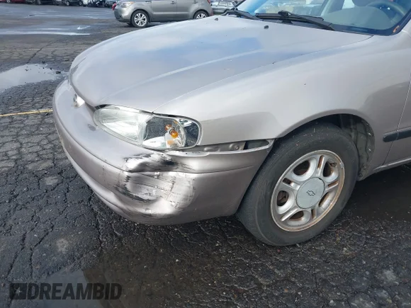 ✅ 1998 Chevrolet Prizm Lsi • VIN: 1Y1SK5280WZ408002 • Lot: 43516017. Wystawiony na IAAI z przebiegiem 157 246 mil. Bezpłatny archiwum sprzedaży aukcyjnych z USA i szczegółowy raport historii pojazdu na DreamBid. Zdjęcie 6.