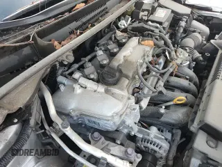 ✅ 2021 Toyota Corolla LE • VIN: JTDEPMAE8MJ129056 • Lot: 84408665. Wystawiony na Copart z przebiegiem 61 846 mil. Bezpłatny archiwum sprzedaży aukcyjnych z USA i szczegółowy raport historii pojazdu na DreamBid. Zdjęcie 13.