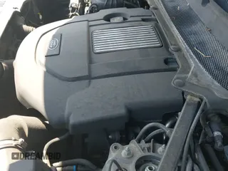 ✅ 2018 Land Rover Range Rover Sport HSE • VIN: SALWR2RK4JA185416 • Lot: 42517484. Wystawiony na IAAI z przebiegiem 93 371 mil. Bezpłatny archiwum sprzedaży aukcyjnych z USA i szczegółowy raport historii pojazdu na DreamBid. Zdjęcie 20.