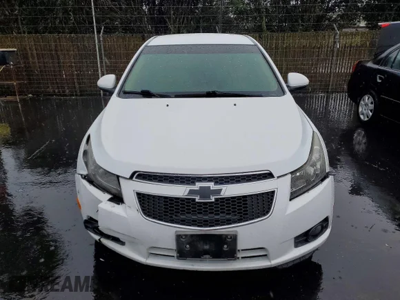 ✅ 2014 Chevrolet Cruze LTZ • VIN: 1G1PG5SB6E7260609 • Lot: 76958705. Wystawiony na Copart z przebiegiem 120 215 mil. Bezpłatny archiwum sprzedaży aukcyjnych z USA i szczegółowy raport historii pojazdu na DreamBid. Zdjęcie 5.