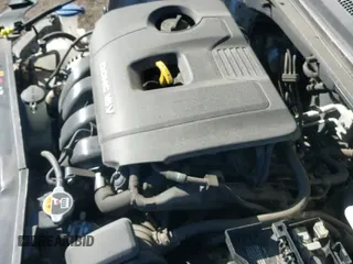 ✅ 2017 Hyundai Elantra SE • VIN: 5NPD74LF3HH200650 • Lot: 43357453. Listed on IAAI with 90,026 mi. Free auction sales archive from the USA and detailed vehicle history report at DreamBid. Image 18.