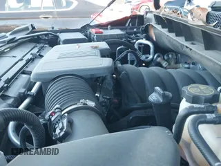 2022 Chevrolet Tahoe Z71 z VIN 1GNSKPKD3NR277652, wystawiony jako IAAI lot #41335976 z przebiegiem 42 982 mil mil oraz . Historia ofert i sprzedaży dostępna na DreamBid. Obrazek 19.