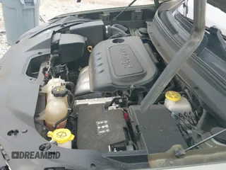 ✅ 2019 Jeep Cherokee Latitude Plus • VIN: 1C4PJLLB3KD296413 • Lot: 43040185. Listed on IAAI with 108,211 mi. Free auction sales archive from the USA and detailed vehicle history report at DreamBid. Image 19.