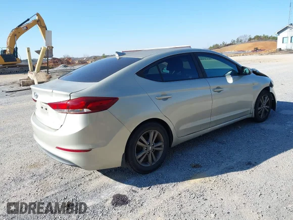✅ 2017 Hyundai Elantra Value Edition • VIN: KMHD84LF6HU398039 • Lot: 44243757. Wystawiony na IAAI z przebiegiem 122 093 mil. Bezpłatny archiwum sprzedaży aukcyjnych z USA i szczegółowy raport historii pojazdu na DreamBid. Zdjęcie 4.